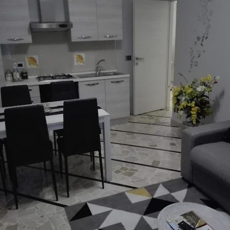 Ylli House Sanremo Apartment ภายนอก รูปภาพ
